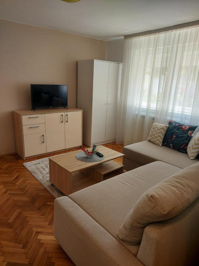 Apartment Holiday Vrnjačka Banja Esterno foto